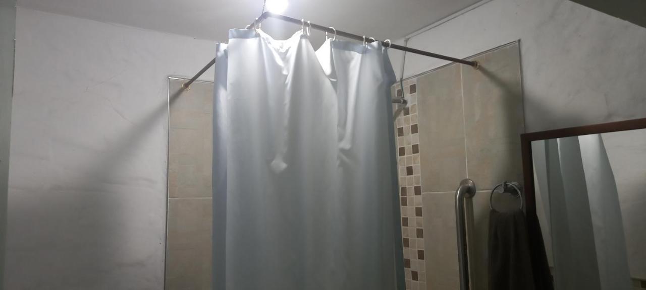 Habita Estudios Laureles Медельин Экстерьер фото